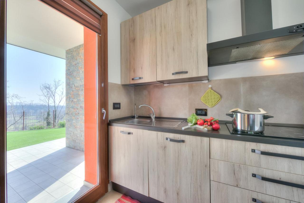 Villa Teresa Apt Lake Garda View - Happy Rentals سويانو ديل لاغو المظهر الخارجي الصورة