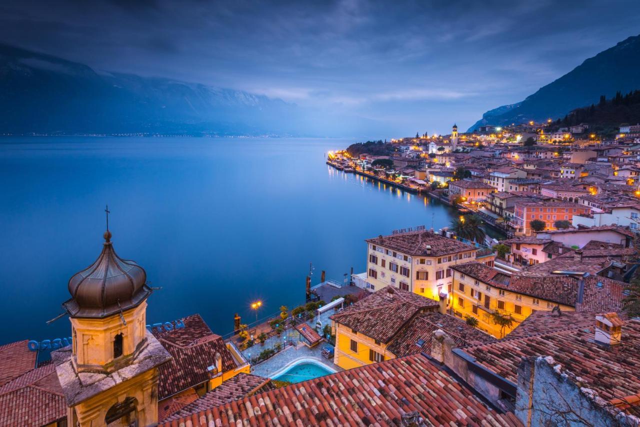 Villa Teresa Apt Lake Garda View - Happy Rentals سويانو ديل لاغو المظهر الخارجي الصورة