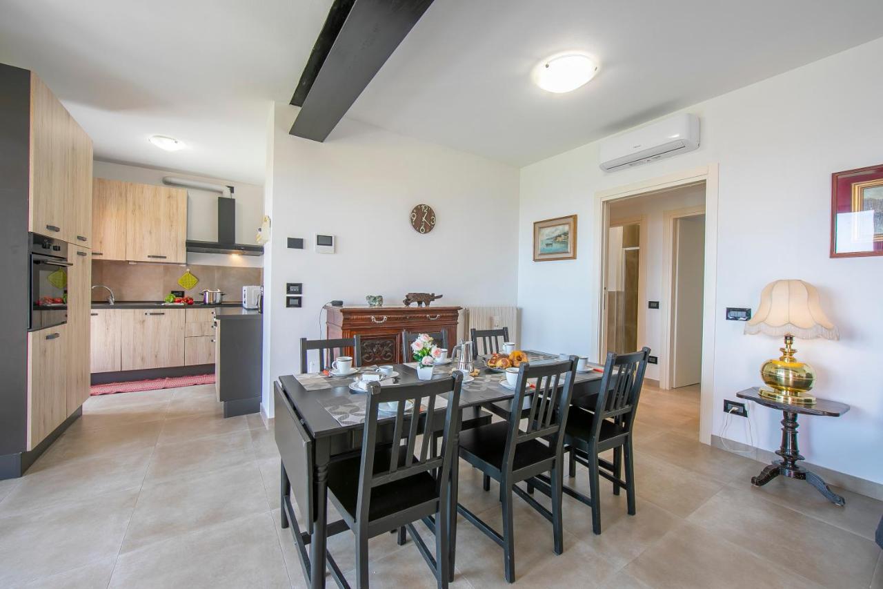 Villa Teresa Apt Lake Garda View - Happy Rentals سويانو ديل لاغو المظهر الخارجي الصورة